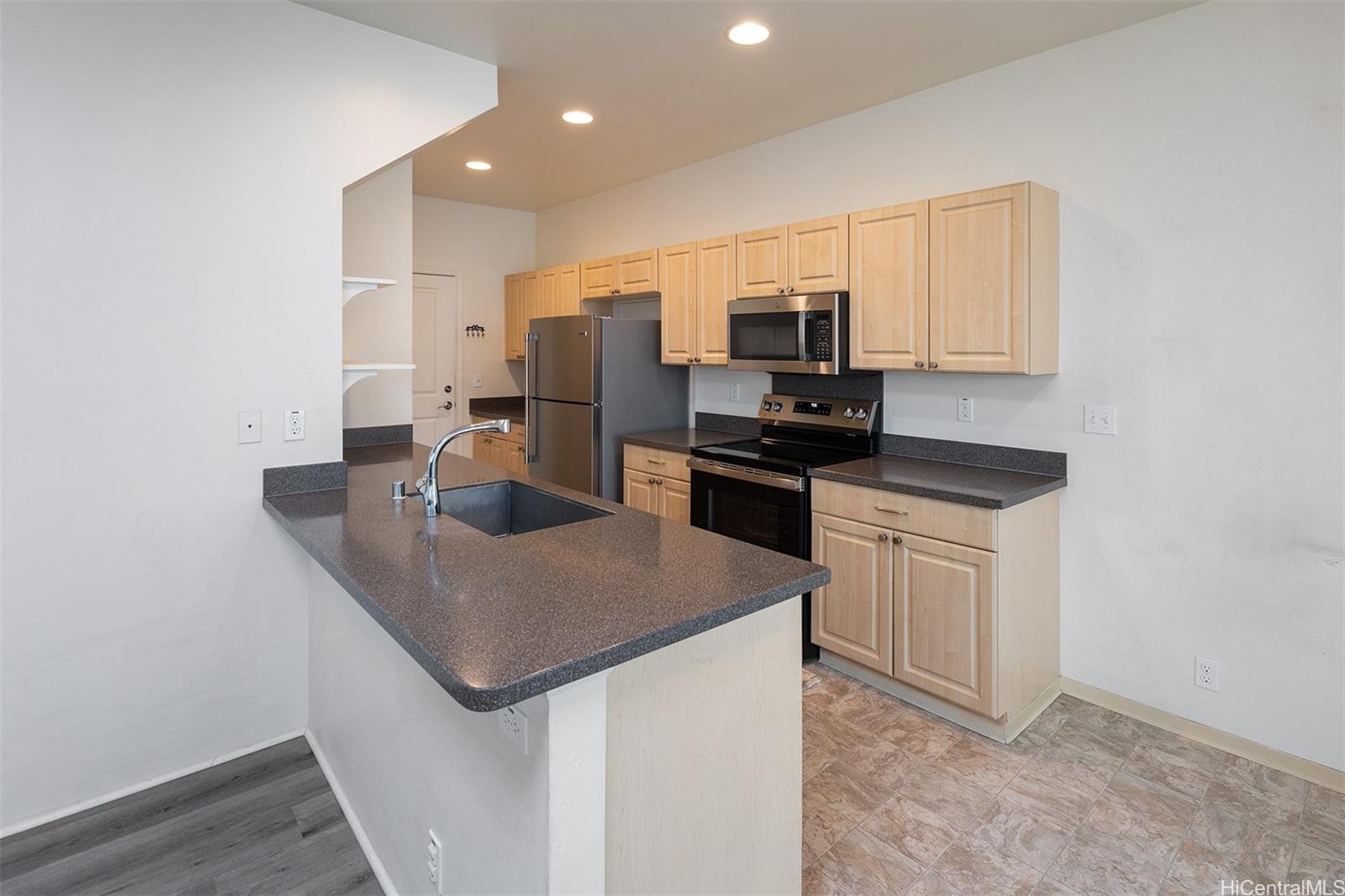 91-1001 Keaunui Drive Ewa Beach - Rental - photo 4 of 19