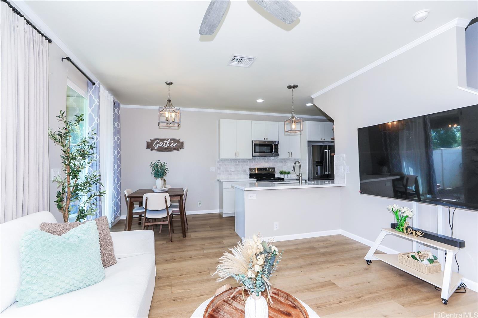 91-1001  Keaunui Drive Ewa Gen Laulani, Ewaplain home - photo 4 of 25