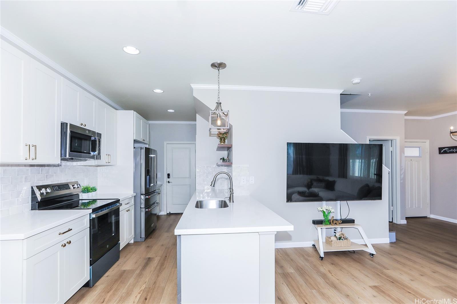 91-1001  Keaunui Drive Ewa Gen Laulani, Ewaplain home - photo 6 of 25