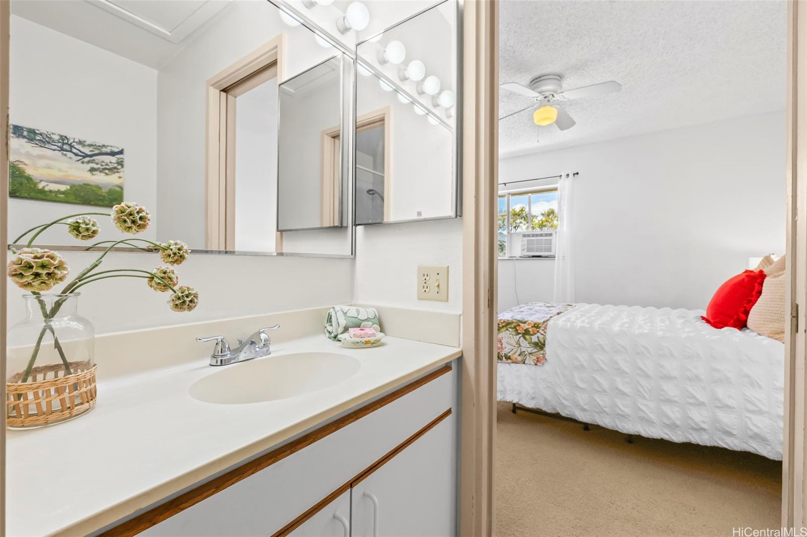 91-1008 Makaaloa Street townhouse # 3E, Ewa Beach, Hawaii - photo 4 of 21