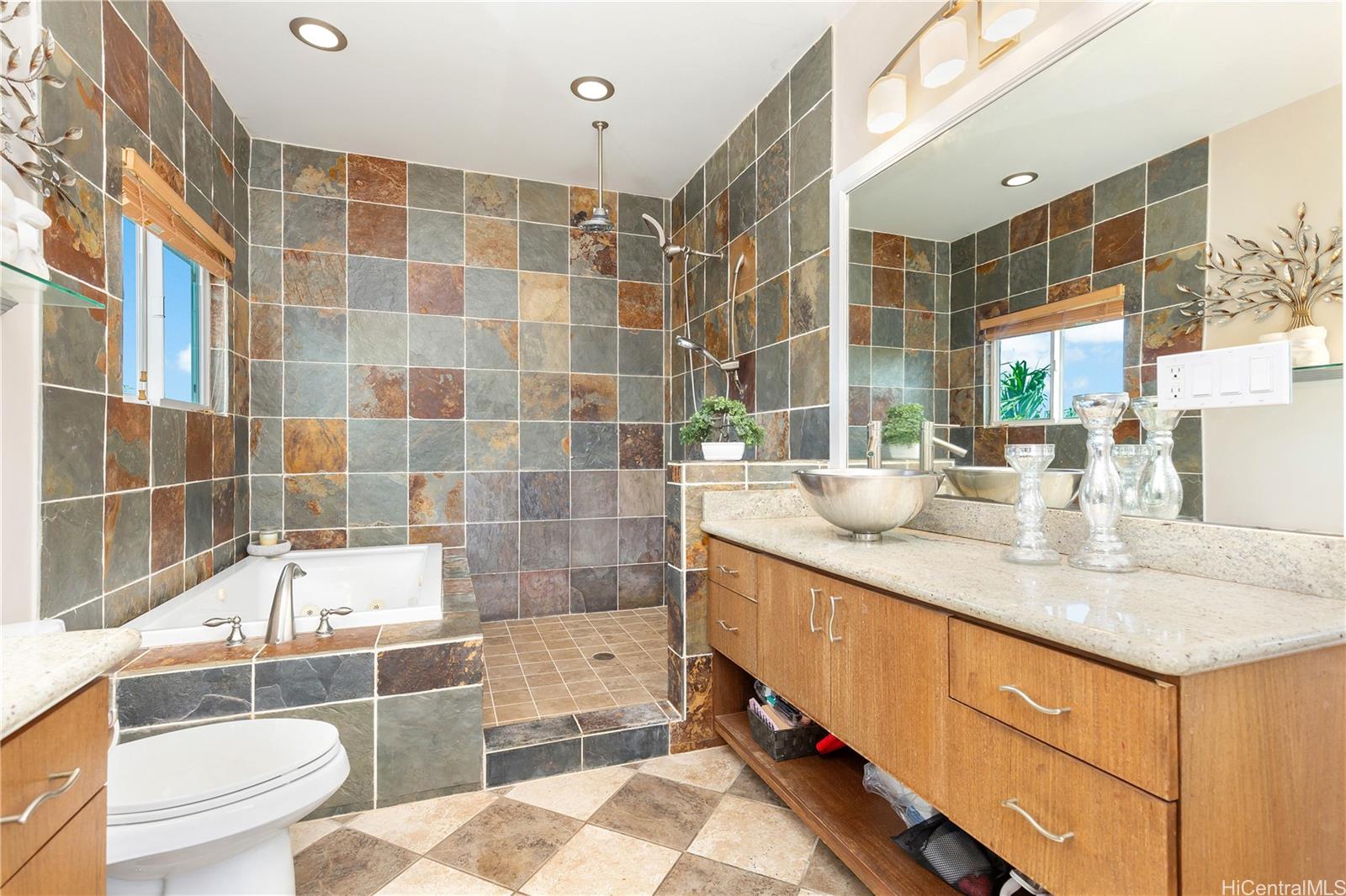 91-1011  Hiluhilu Street Kapolei, Ewaplain home - photo 15 of 23