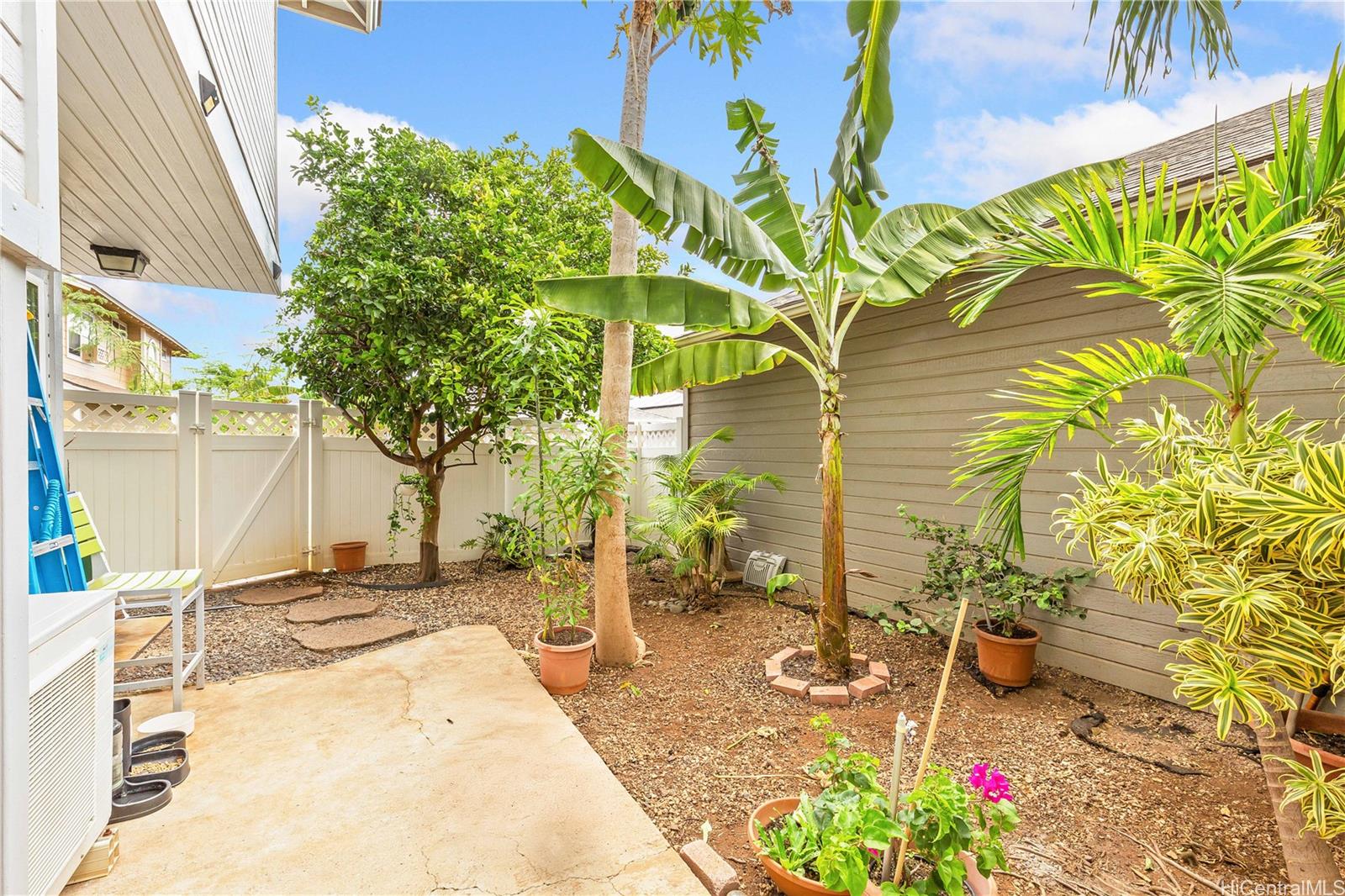 91-1011  Hiluhilu Street Kapolei, Ewaplain home - photo 18 of 23