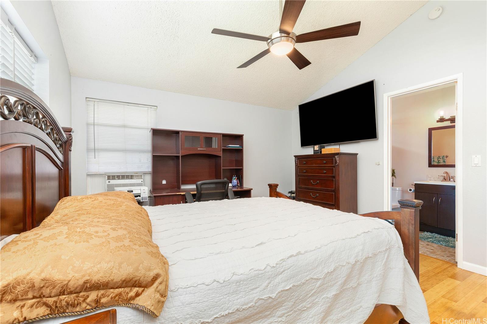 91-1011  Hiluhilu Street Kapolei, Ewaplain home - photo 7 of 23