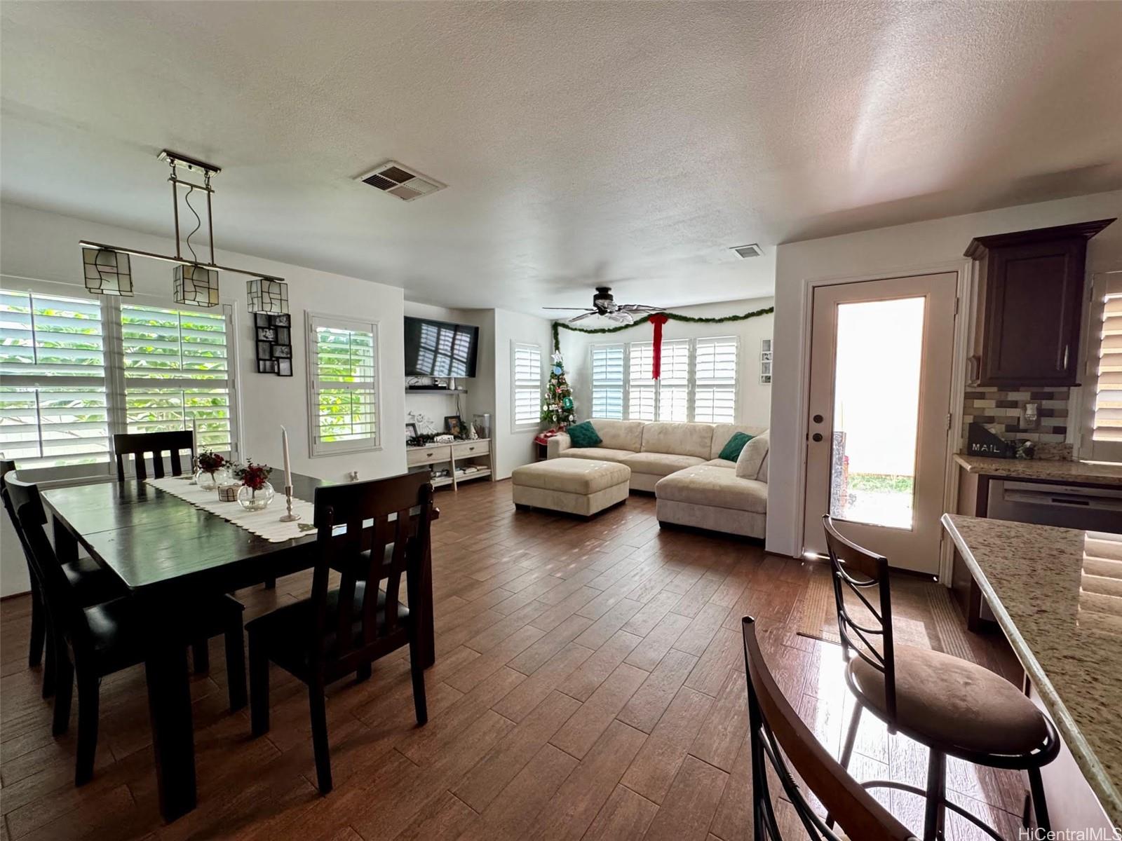 91-1011  Kaikala Street Ocean Pointe, Ewaplain home - photo 2 of 23