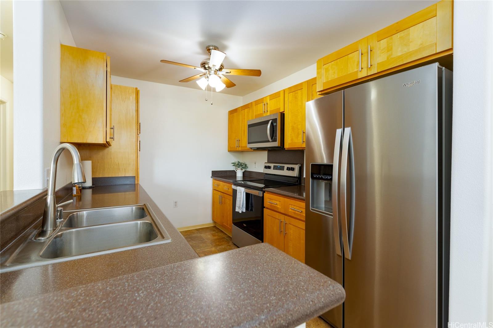 Villages of Kapolei townhouse # 402, Kapolei, Hawaii - photo 6 of 22