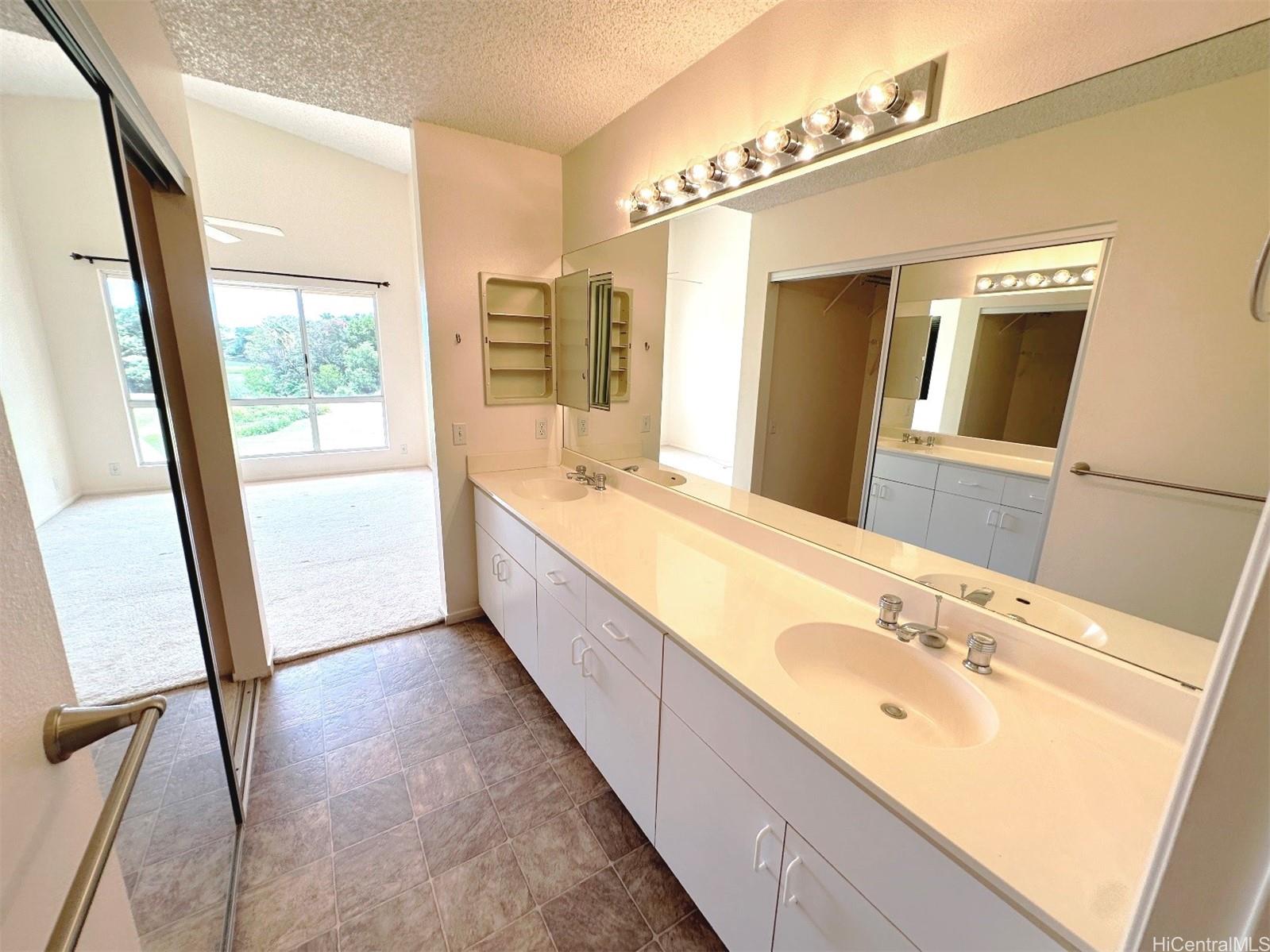 91-1012 Laaulu St Ewa Beach - Rental - photo 16 of 25