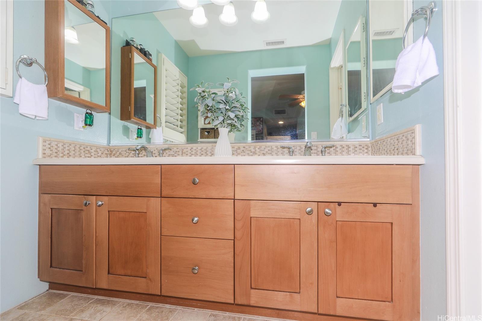 91-1013  Waiemi Street Hoakalei-ka Makana, Ewaplain home - photo 13 of 25