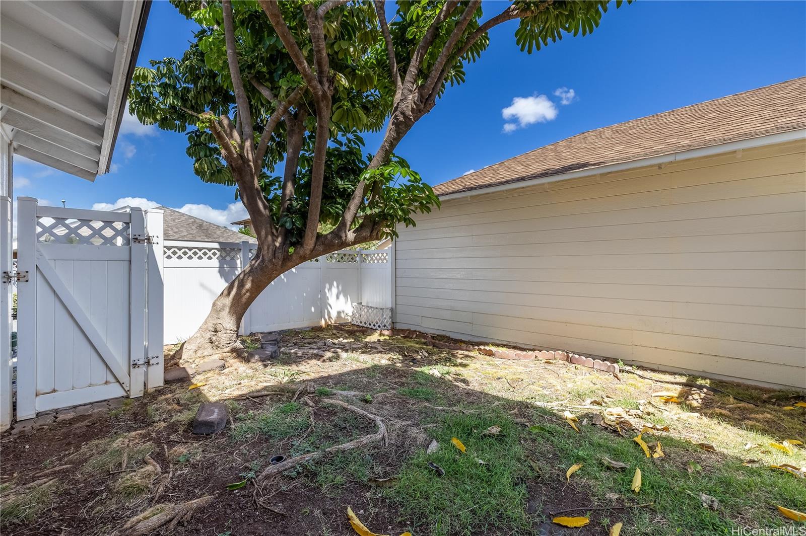 91-1019  Hiluhilu Street Kapolei, Ewaplain home - photo 22 of 23