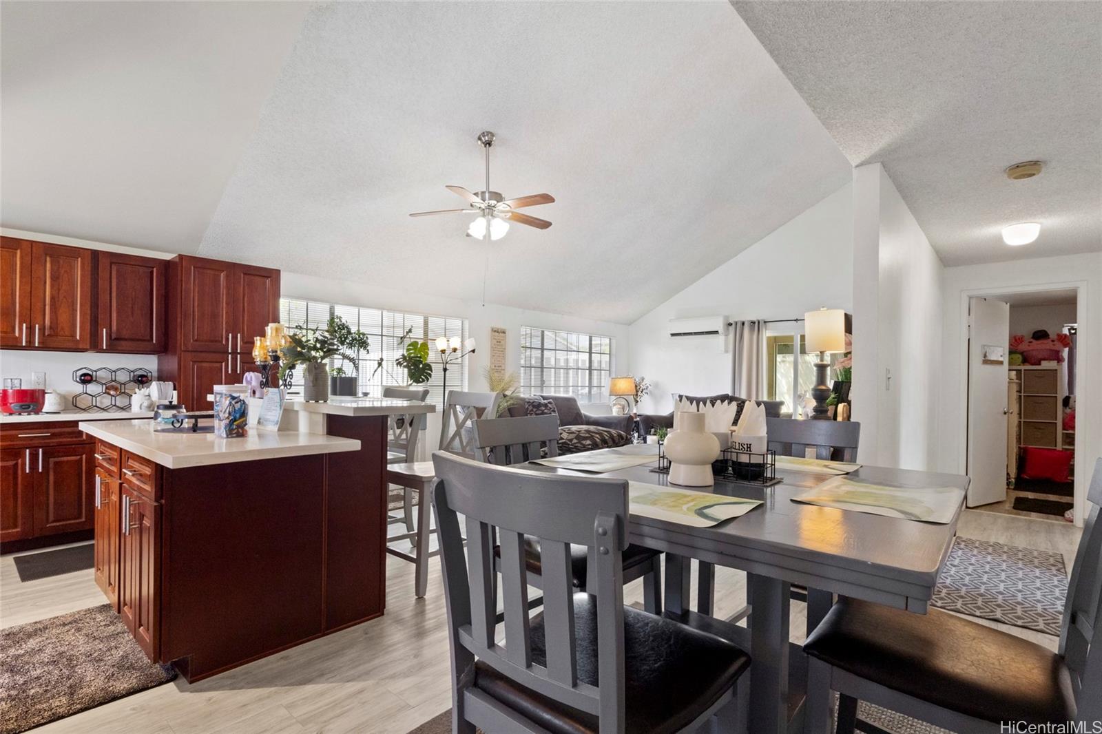 91-1021  Pa Street Westloch Estates, Ewaplain home - photo 5 of 20