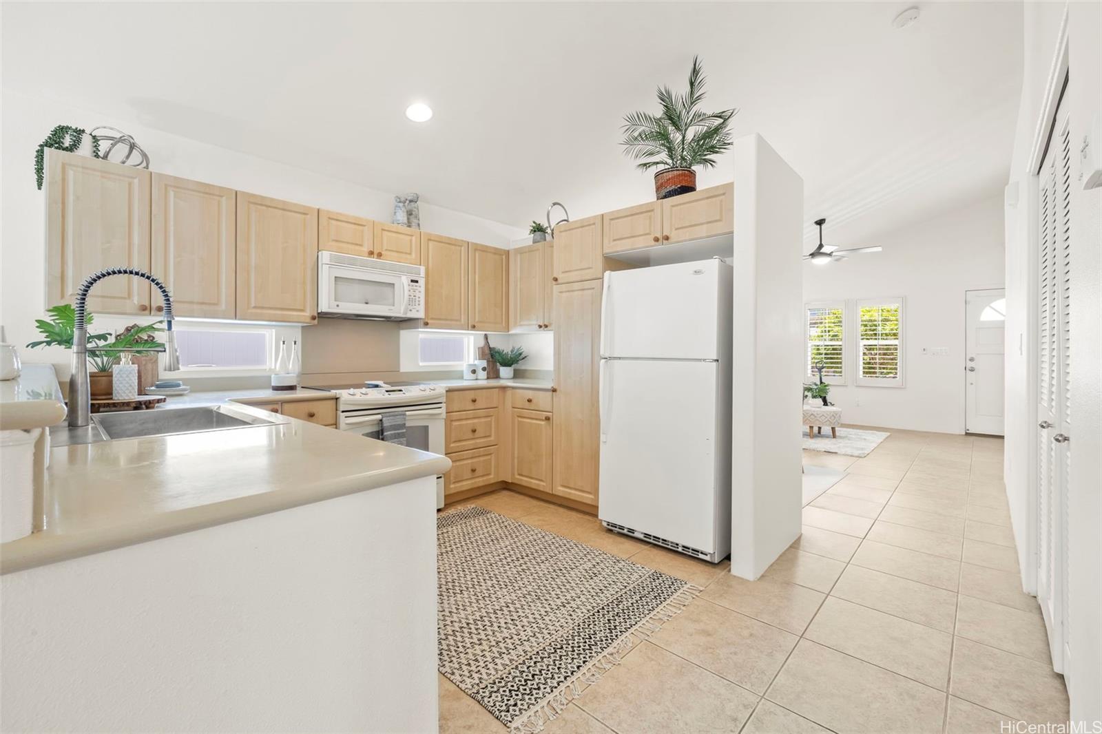 91-1023  Kai Weke Street Ocean Pointe, Ewaplain home - photo 11 of 23