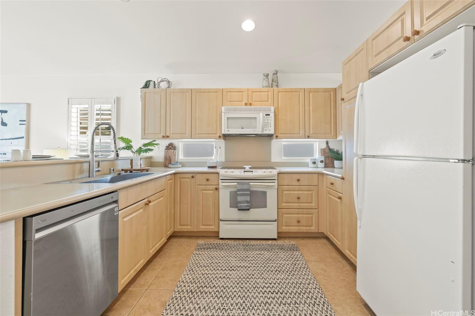 91-1023  Kai Weke Street Ocean Pointe, Ewaplain home - photo 10 of 23