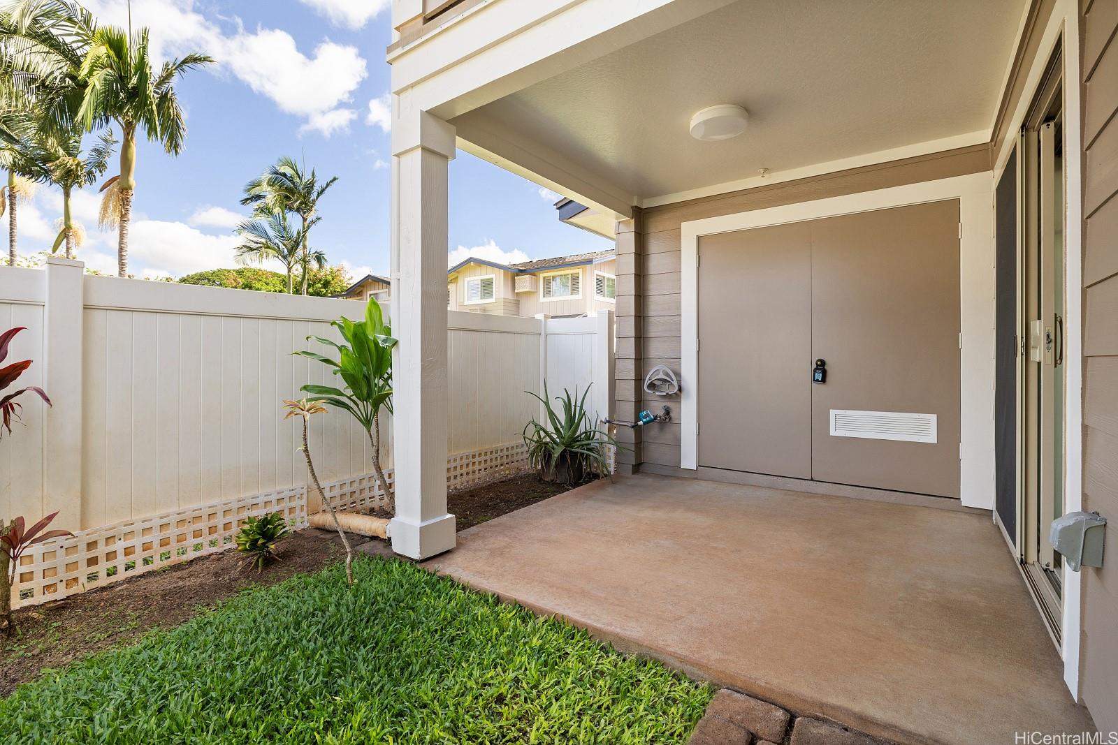 Villages of Kapolei Association townhouse # 801, Kapolei, Hawaii - photo 18 of 25