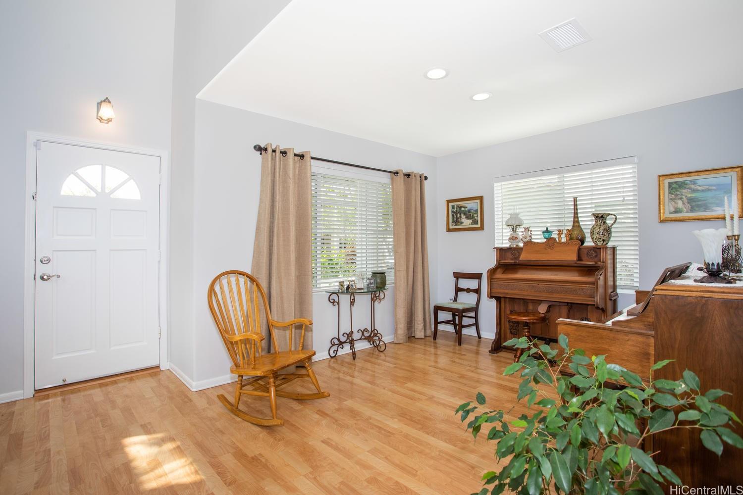 91-1025 Kaikala St Ewa Beach - Rental - photo 2 of 25