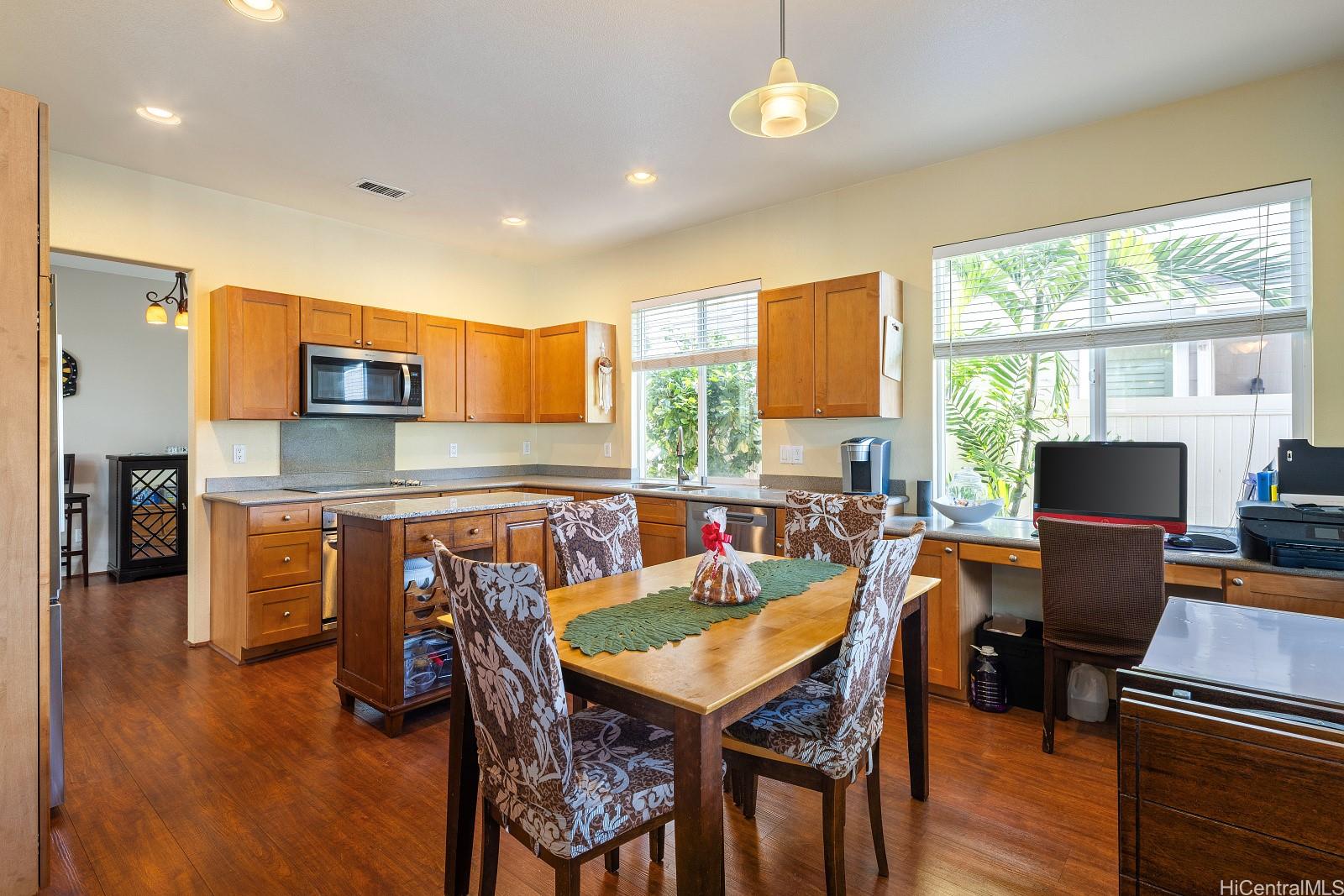 91-1028  Kai Uhu Street Ocean Pointe, Ewaplain home - photo 11 of 25