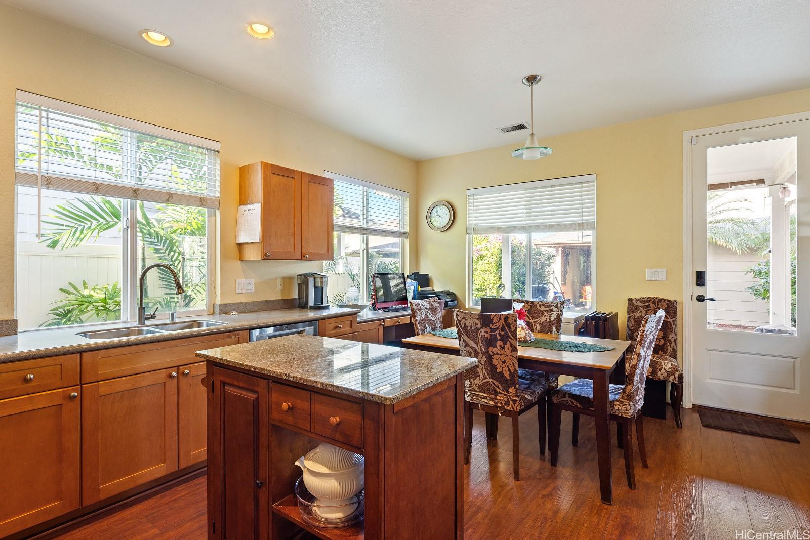 91-1028  Kai Uhu Street Ocean Pointe, Ewaplain home - photo 8 of 25