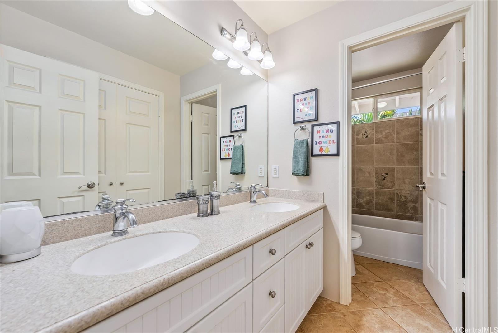 91-1030  Kai Uhu Street Ocean Pointe, Ewaplain home - photo 16 of 25