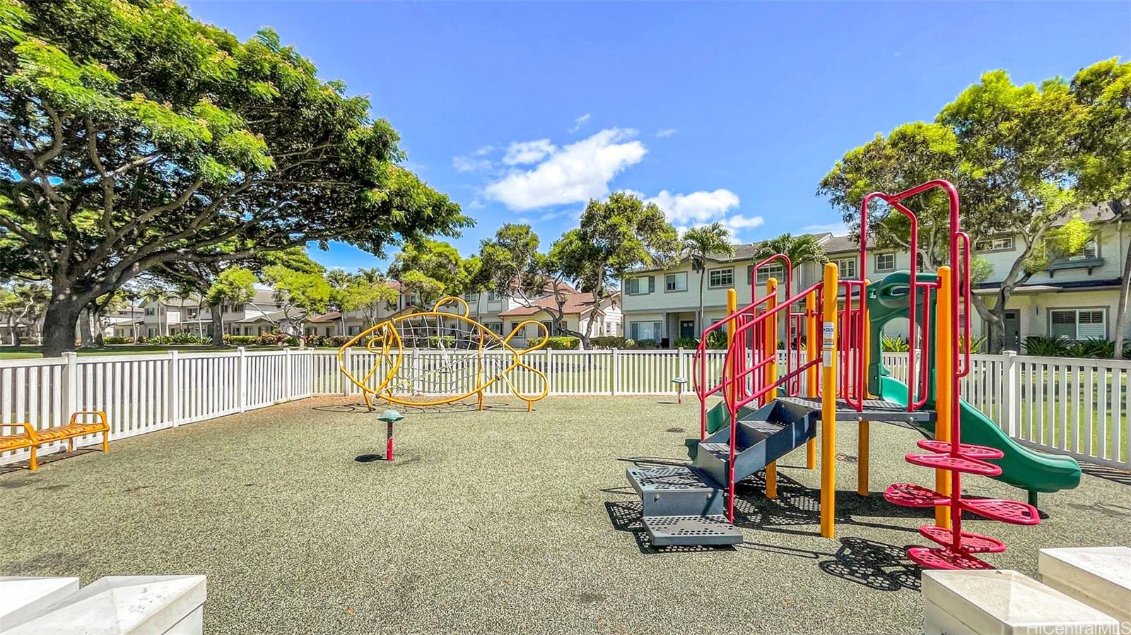 Ocean Pointe Comm. Assoc. townhouse # 4H5, Ewa Beach, Hawaii - photo 19 of 20