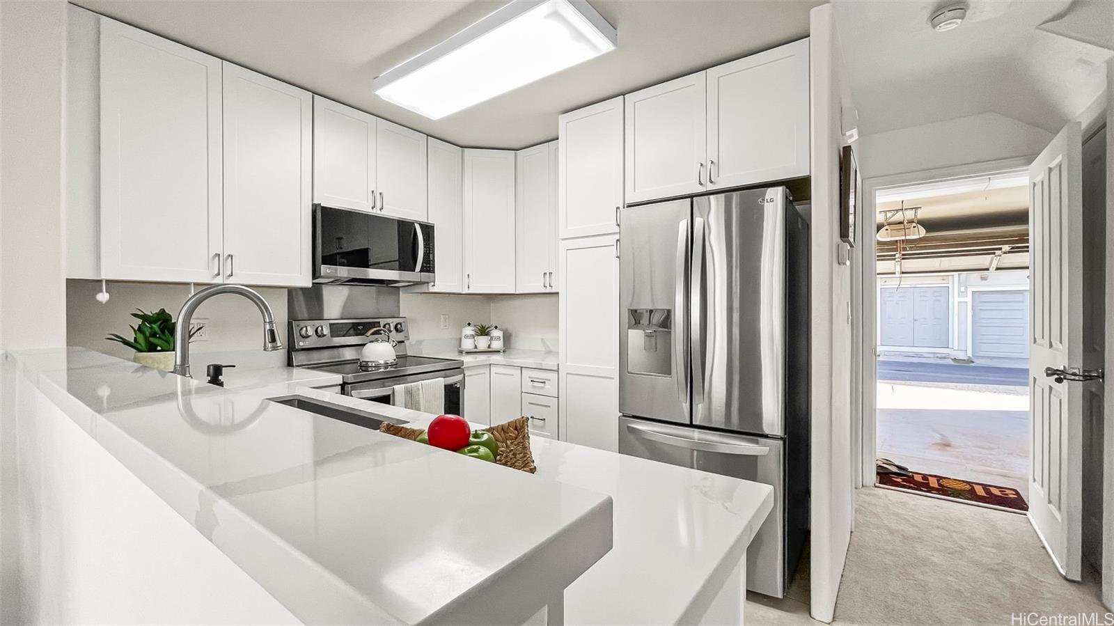 Ocean Pointe Comm. Assoc. townhouse # 4H5, Ewa Beach, Hawaii - photo 7 of 20