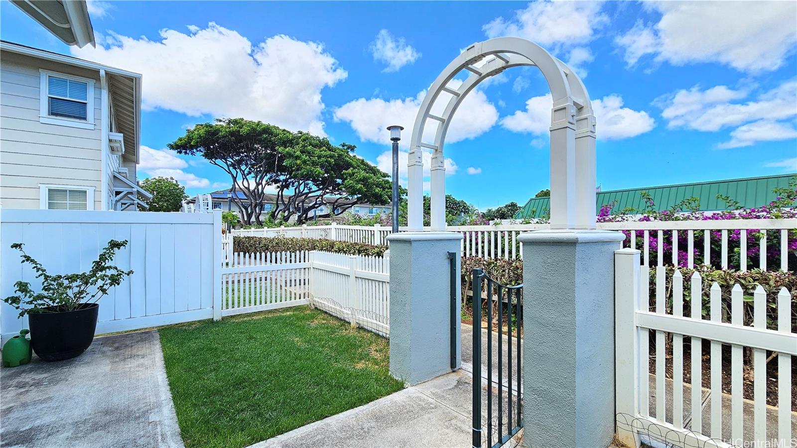 91-1031 Kaimalie Street townhouse # 4P6, Ewa Beach, Hawaii - photo 19 of 24