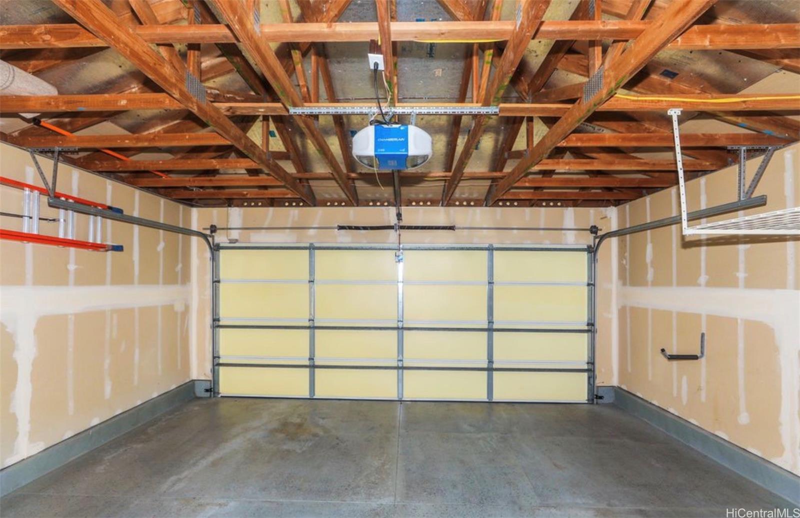 91-1031  Kai Weke Street Ocean Pointe, Ewaplain home - photo 22 of 23