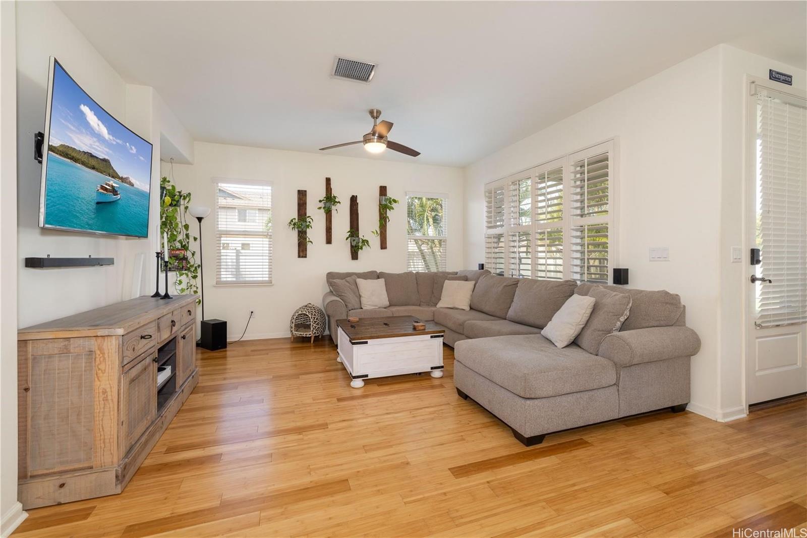 91-1033  Kaiamalo Street Hoakalei-ka Makana, Ewaplain home - photo 4 of 20