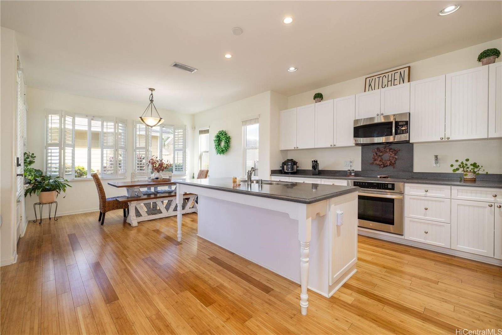 91-1033  Kaiamalo St Hoakalei-ka Makana, Ewaplain home - photo 5 of 20