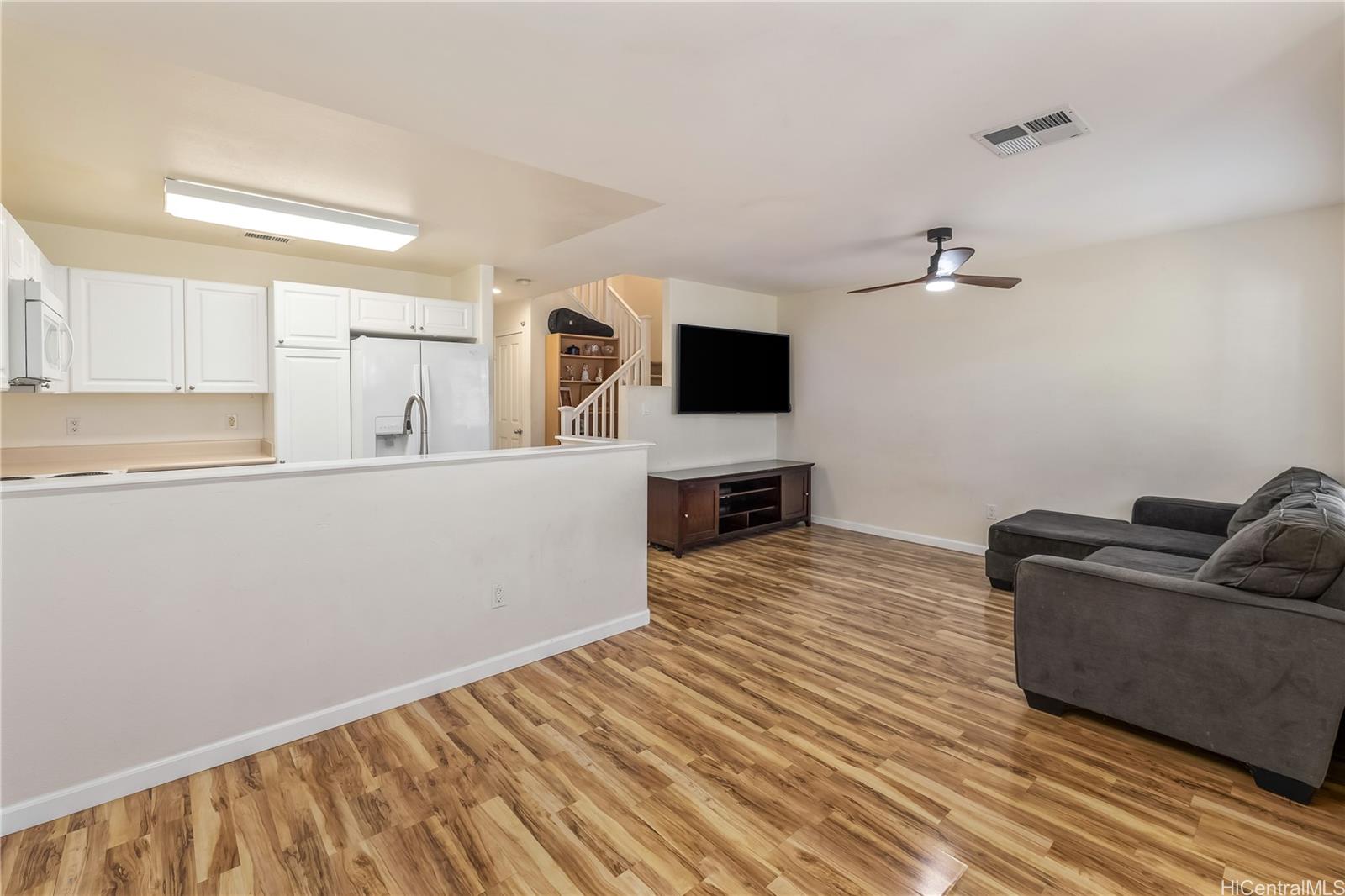 91-1033 Kaipalaoa Street townhouse # 1402, Ewa Beach, Hawaii - photo 3 of 20