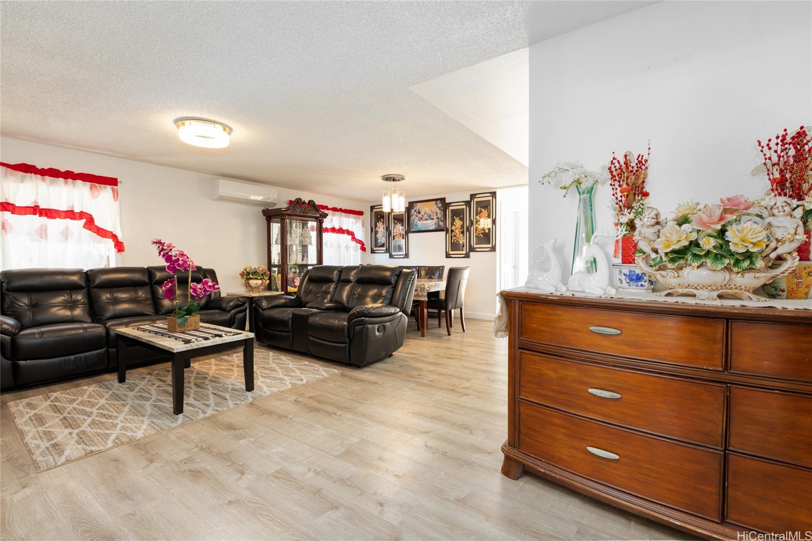 91-1034  Pololia Street Westloch Estates, Ewaplain home - photo 2 of 17