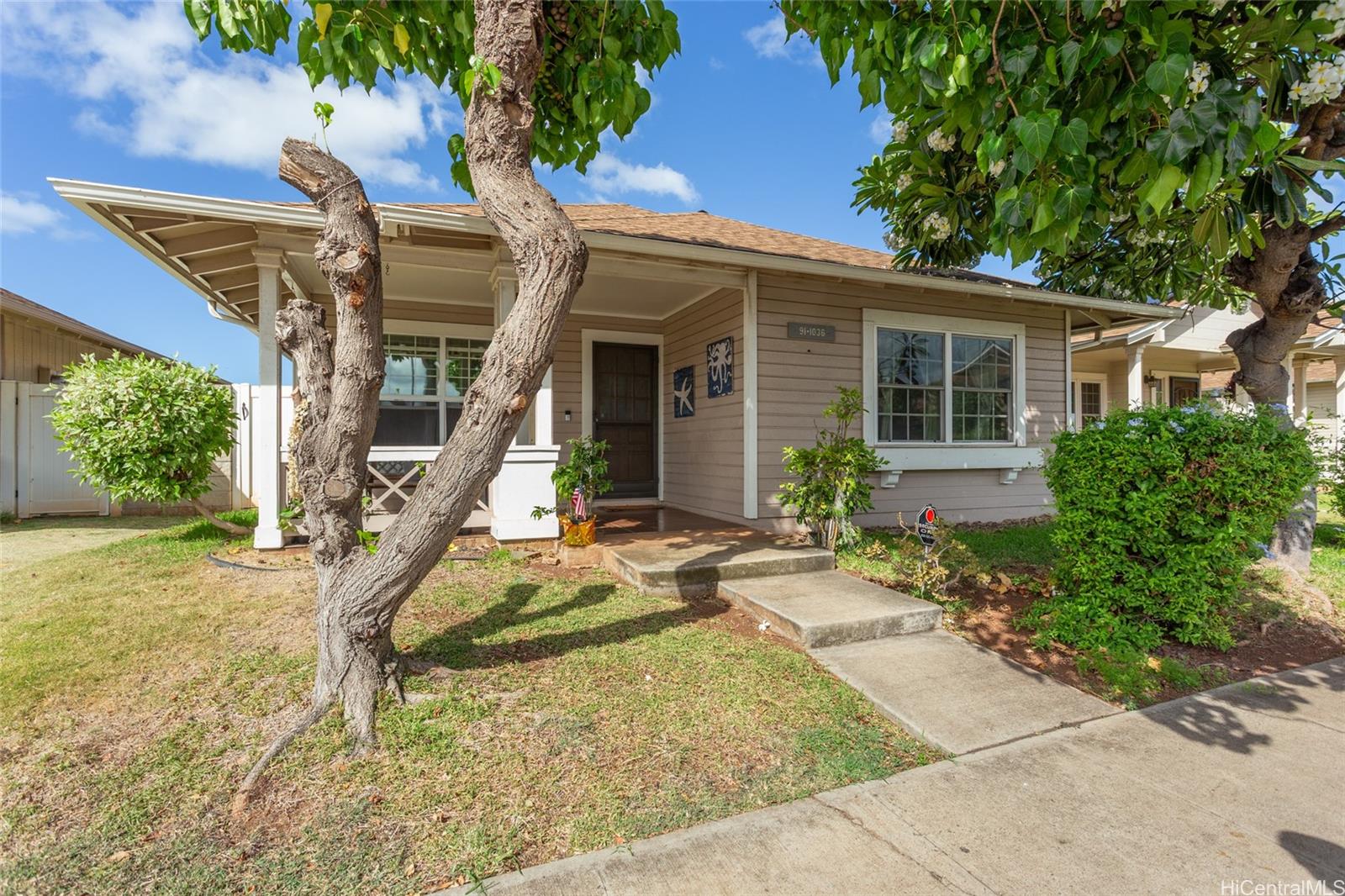 91-1036  Kumuiki Street Kapolei, Ewaplain home - photo 2 of 25