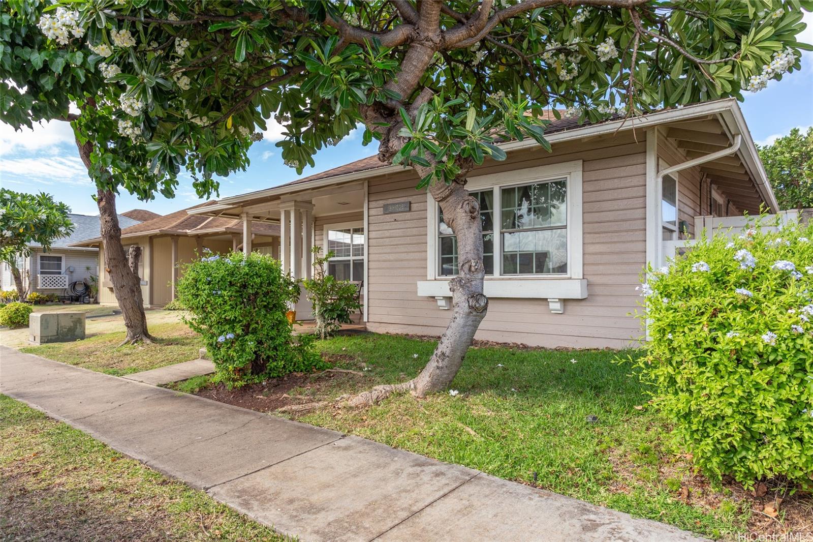 91-1036  Kumuiki Street Kapolei, Ewaplain home - photo 3 of 25