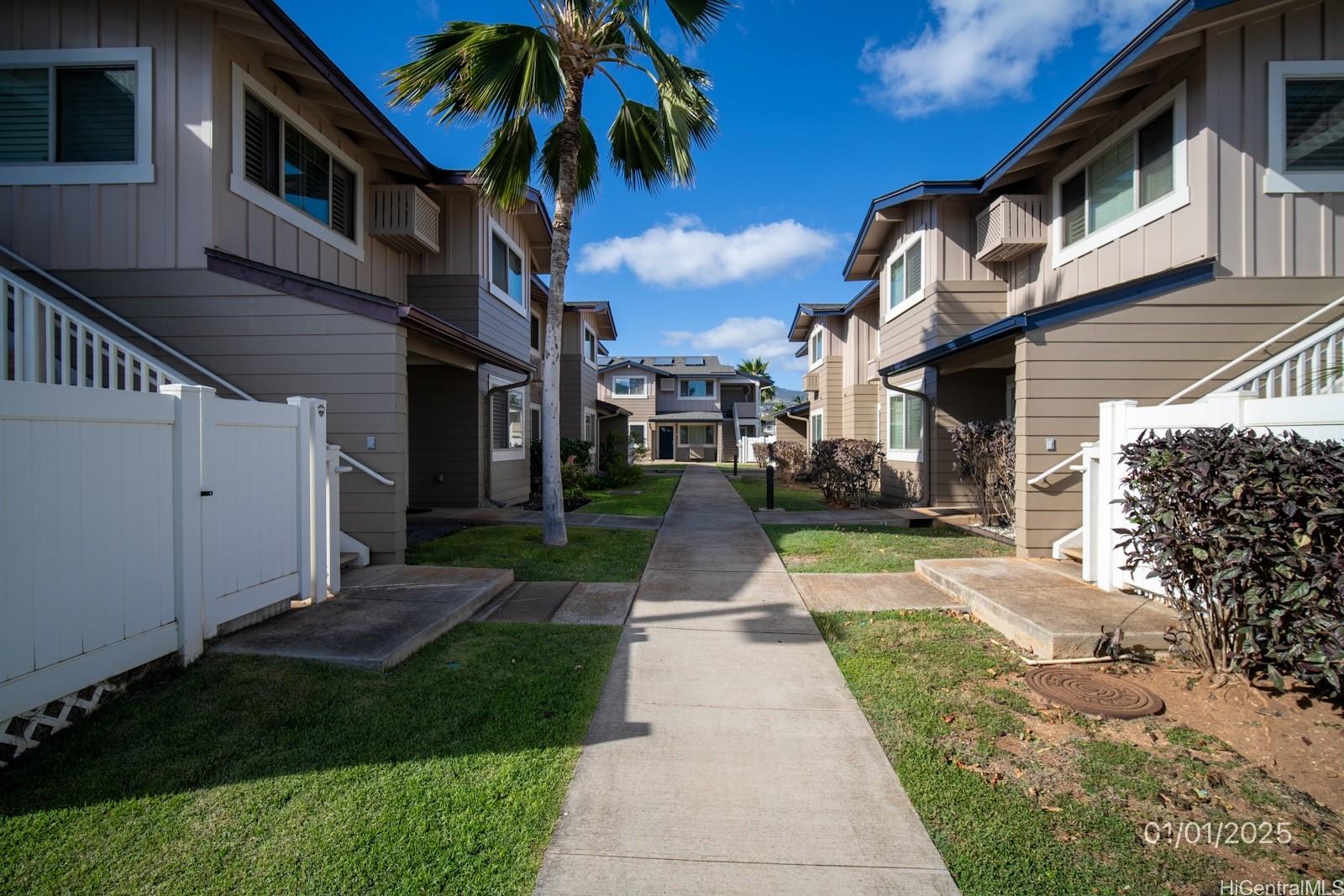 91-1037 Kamaaha Ave Kapolei - Rental - photo 2 of 15