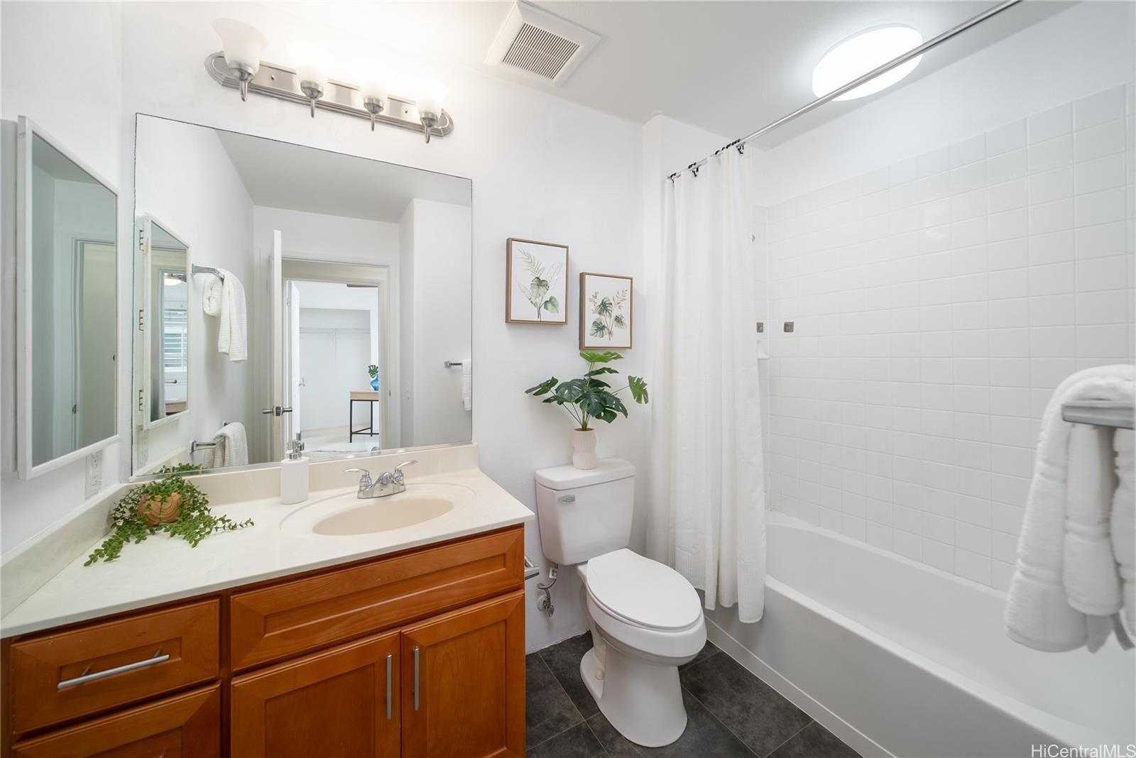 VOK townhouse # 1505, Kapolei, Hawaii - photo 22 of 25