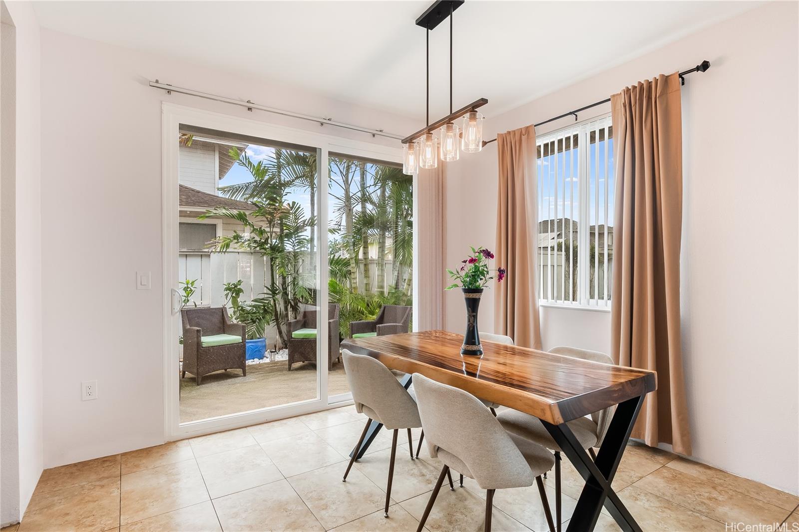 91-1040  Keokolo Street Kapolei-kekuilani, Ewaplain home - photo 3 of 24