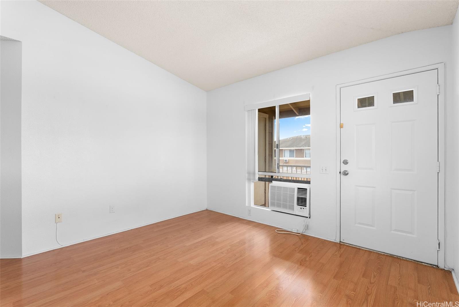 Ewa by Gentry Comm. Assn. townhouse # 4G, Ewa Beach, Hawaii - photo 2 of 22