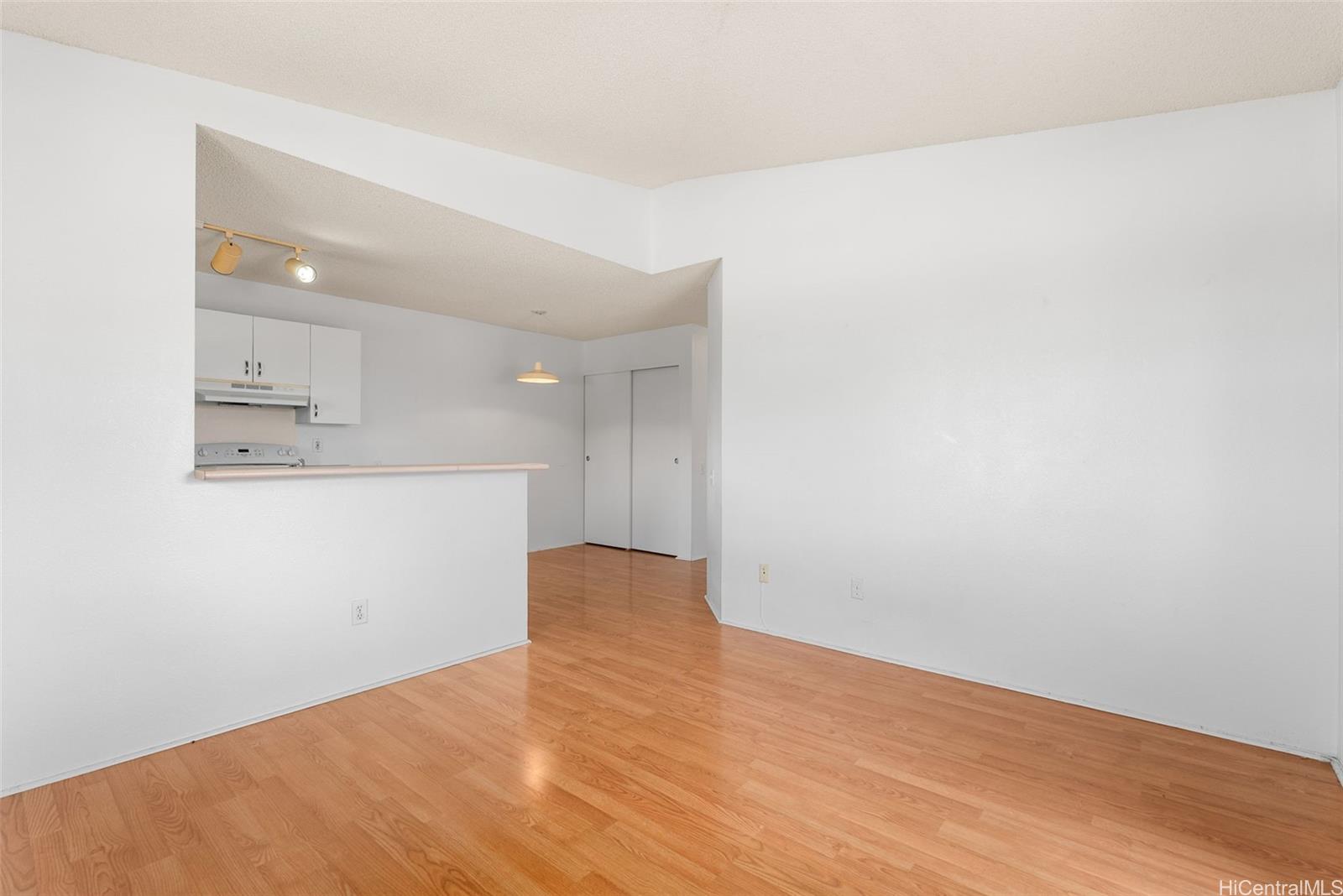 Ewa by Gentry Comm. Assn. townhouse # 4G, Ewa Beach, Hawaii - photo 4 of 22