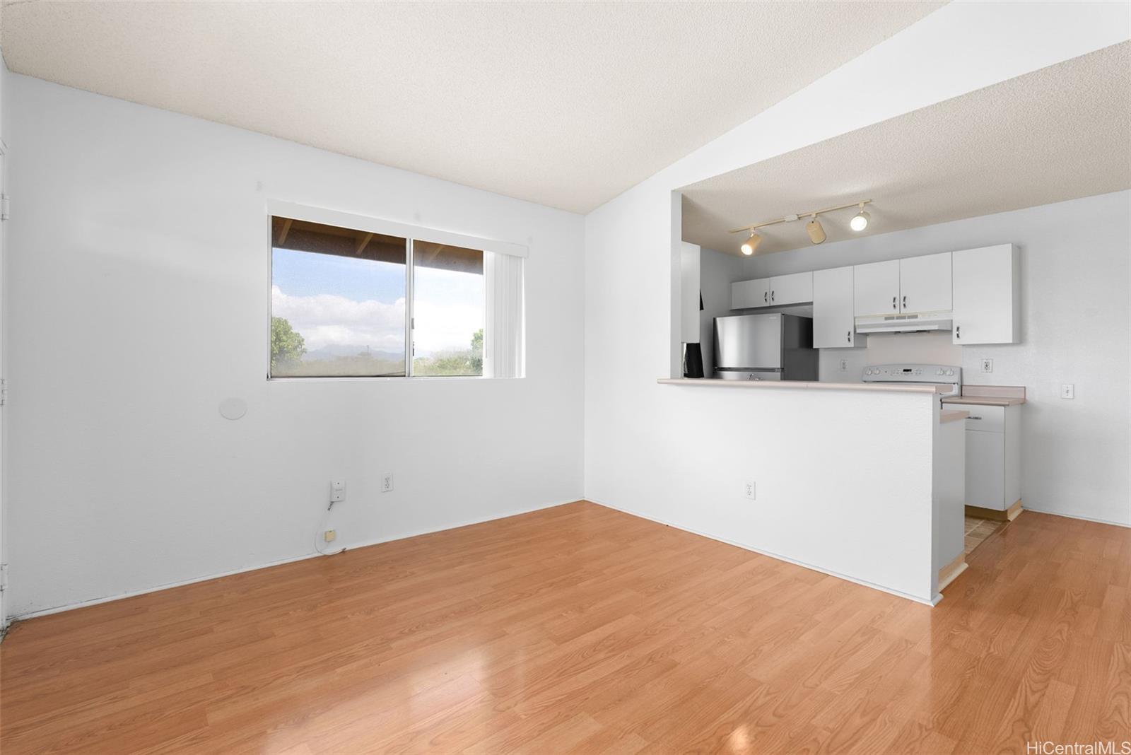 Ewa by Gentry Comm. Assn. townhouse # 4G, Ewa Beach, Hawaii - photo 5 of 22