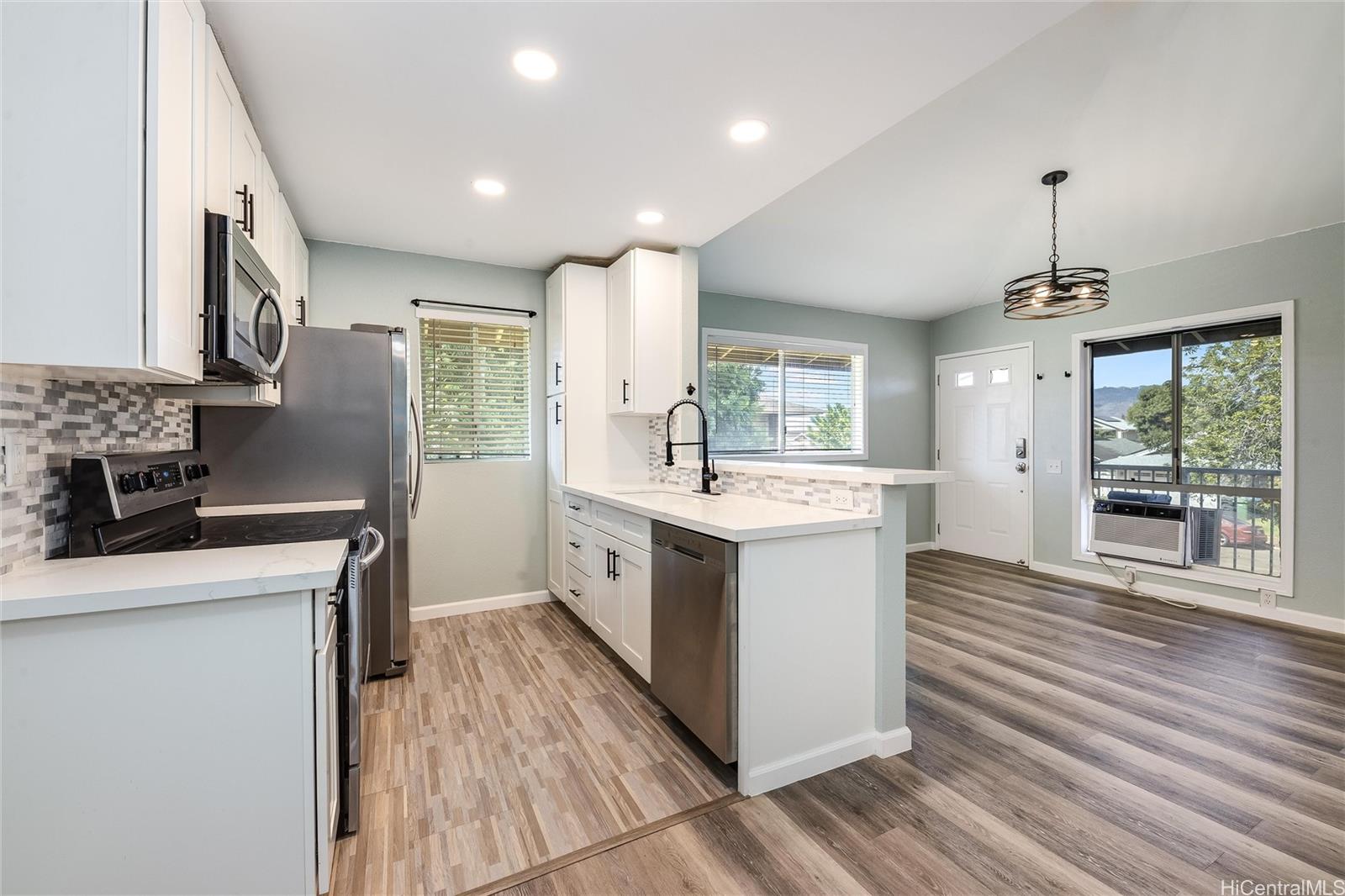 Suncrest A condo # 2F, Ewa Beach, Hawaii - photo 8 of 23