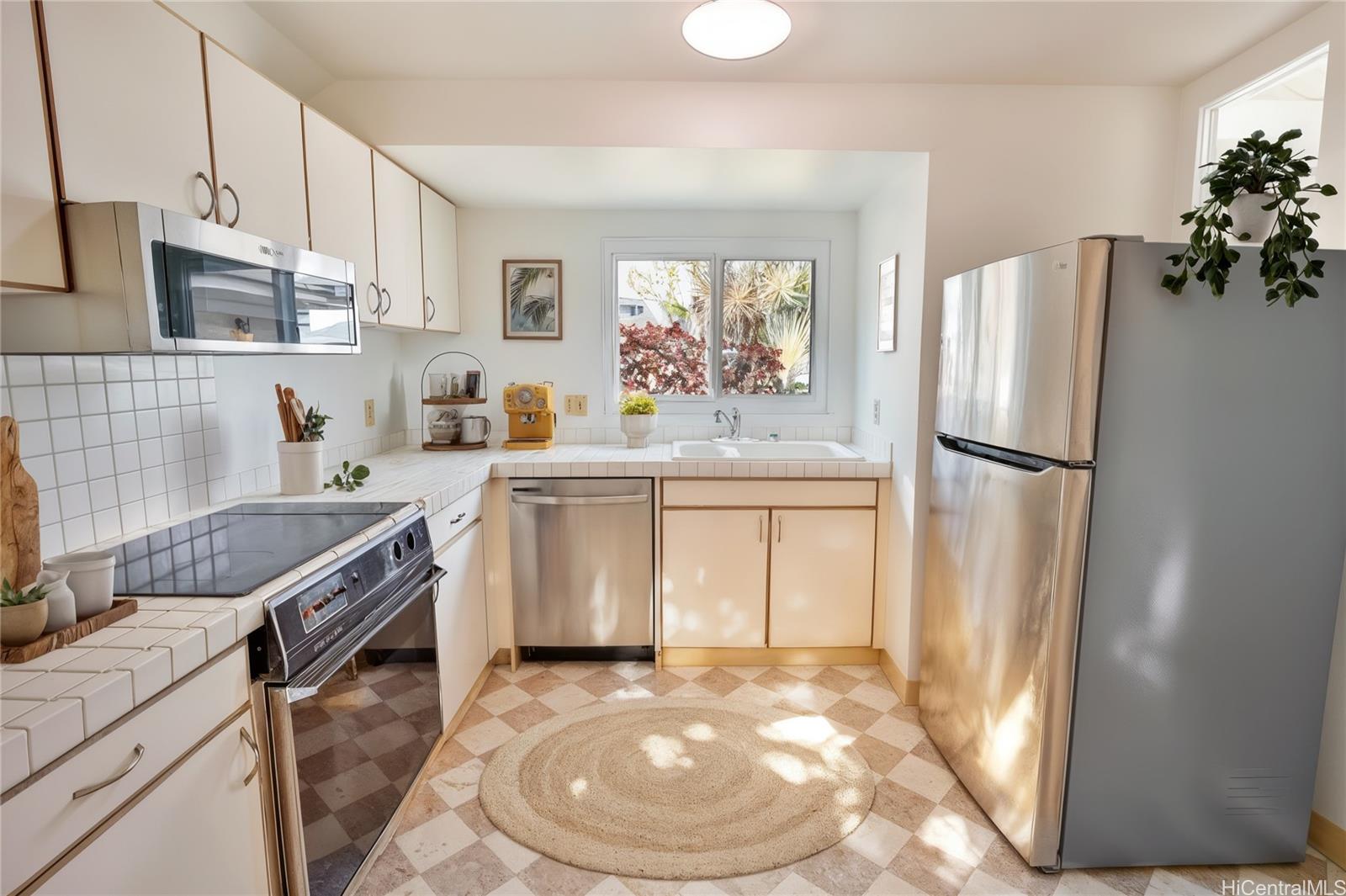 91-1044  Panapanapuhi Street Westloch Estates, Ewaplain home - photo 6 of 13