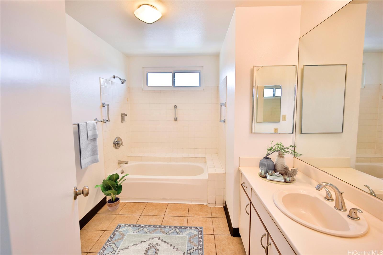 91-1044  Panapanapuhi Street Westloch Estates, Ewaplain home - photo 9 of 13