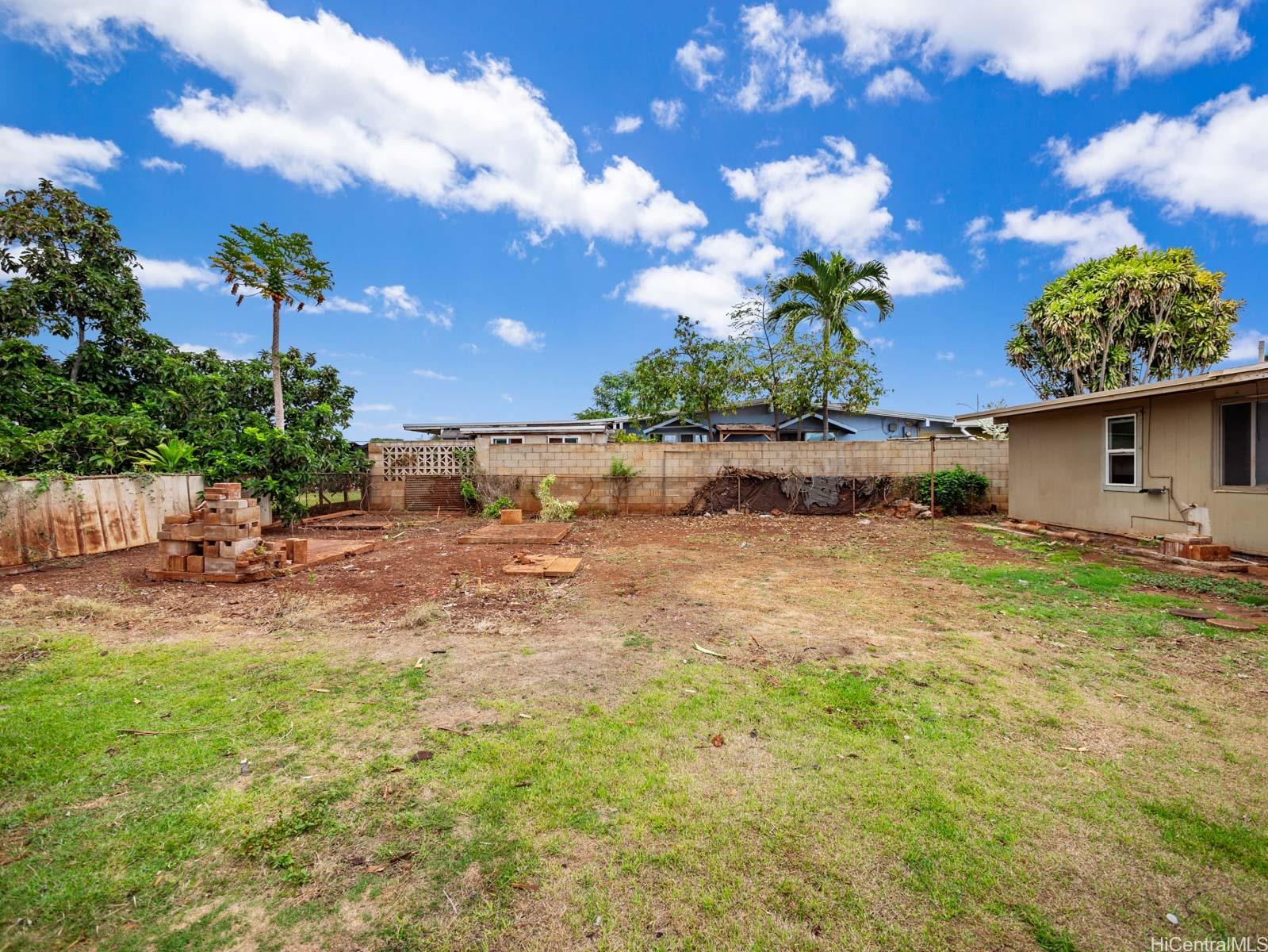 91-1046  Kauiki St Ewa Beach, Ewaplain home - photo 3 of 23