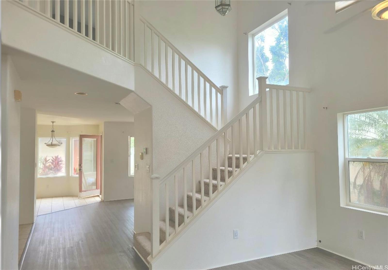 91-1050  Kaikauhaa St Ocean Pointe, Ewaplain home - photo 2 of 11