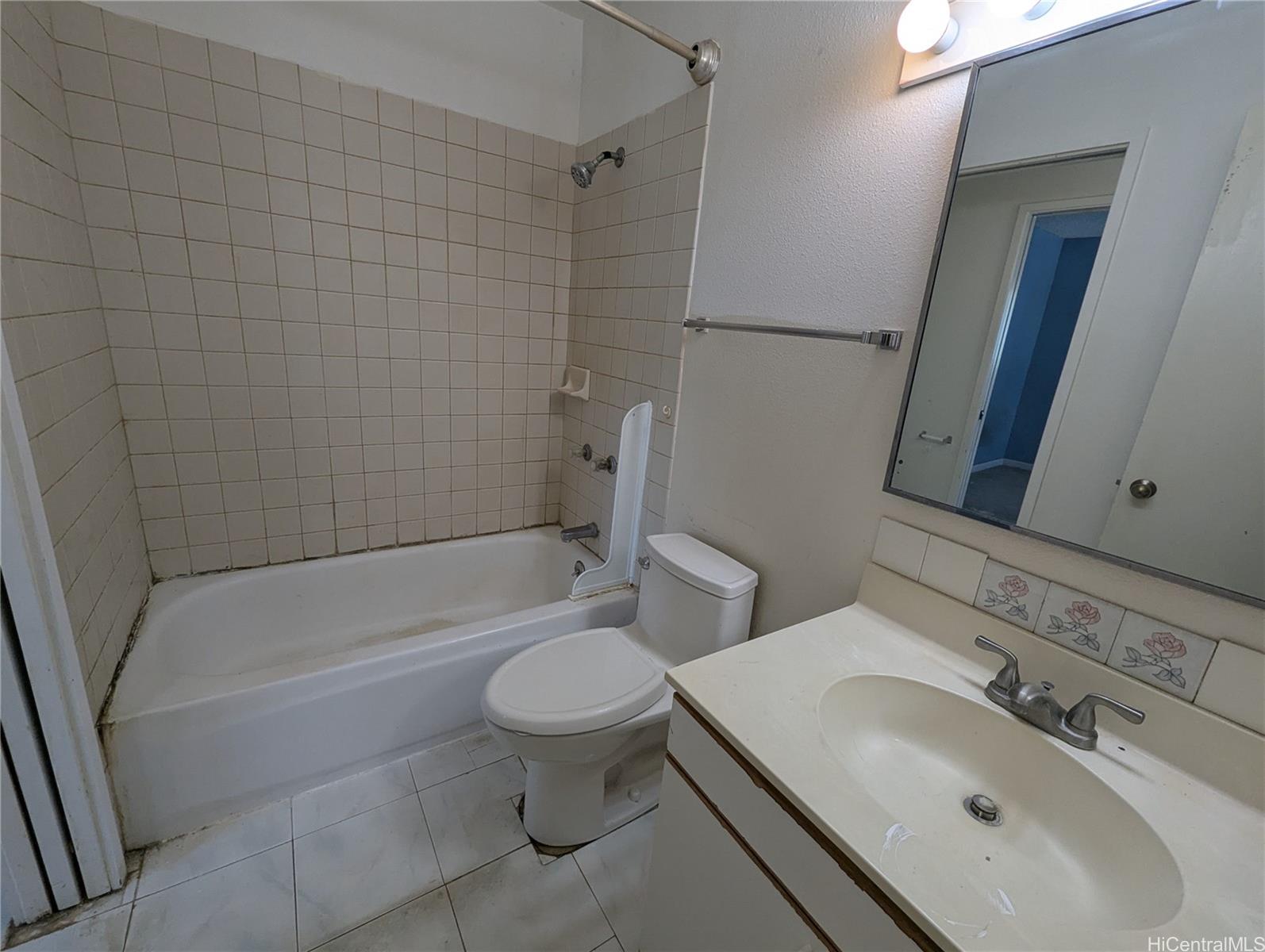 West Loch Fairways townhouse # 11C, Ewa Beach, Hawaii - photo 10 of 13