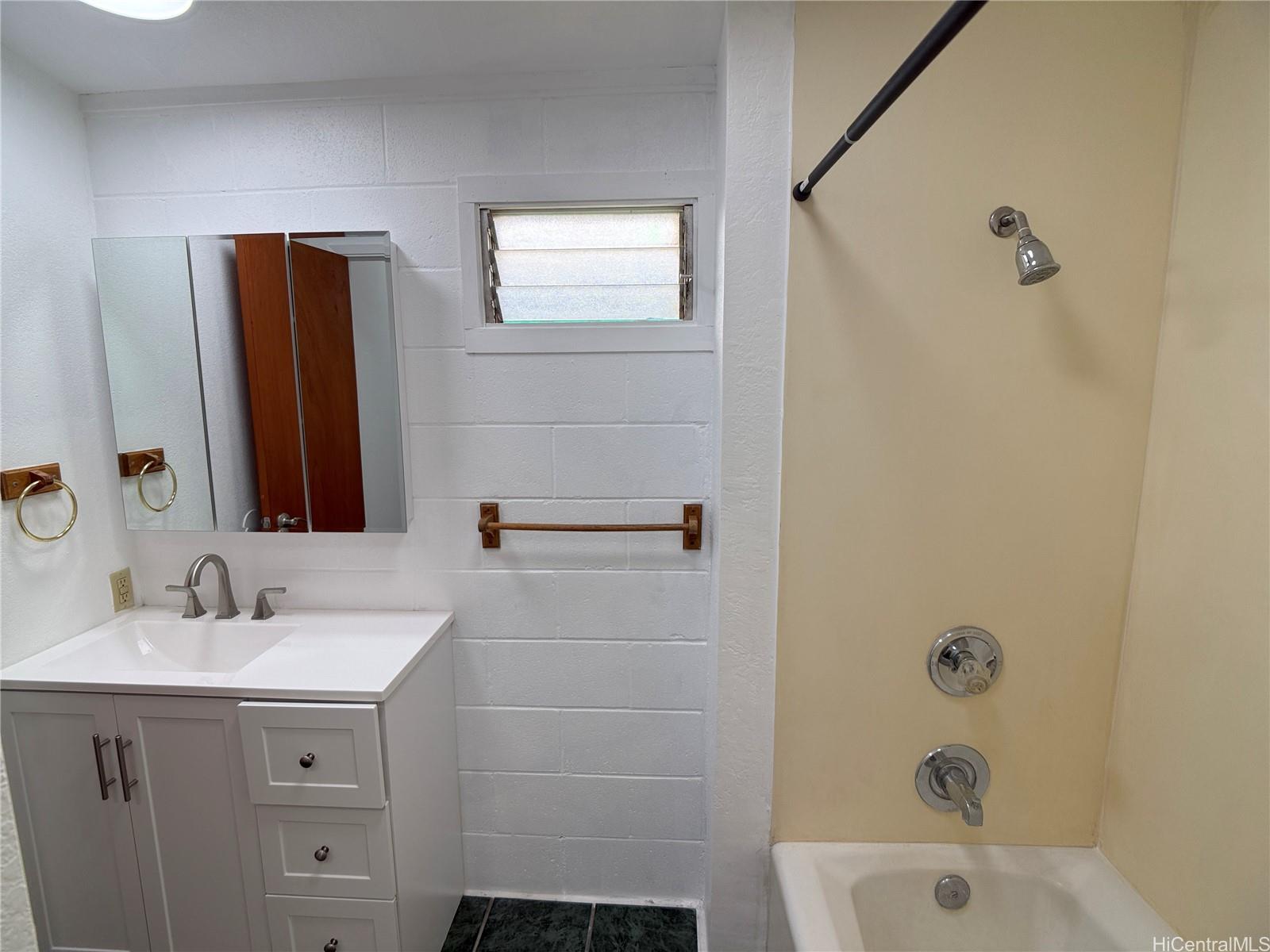 91-1058 Hanaloa Street Ewa Beach - Rental - photo 15 of 16