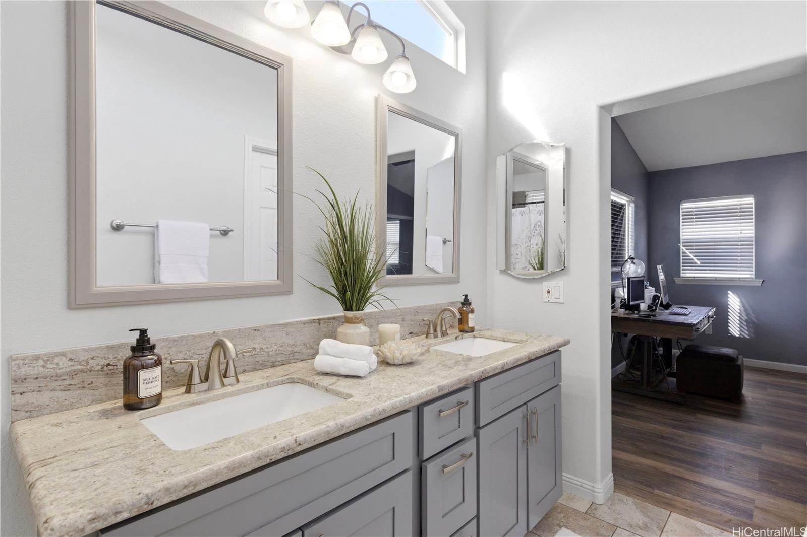 91-1058  Kaiopua St Ocean Pointe, Ewaplain home - photo 13 of 25