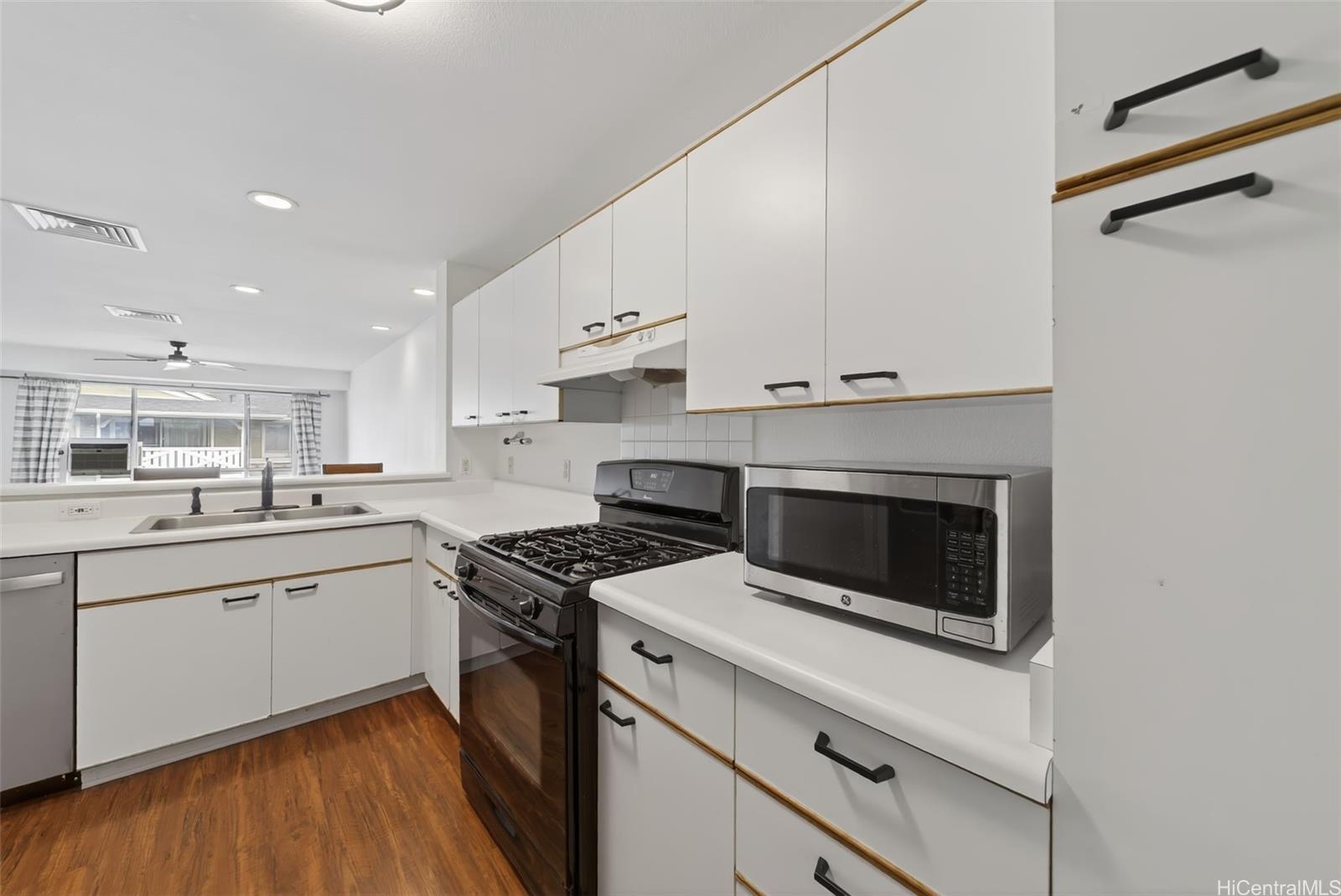 Kekuilani Villas condo # 1107, Kapolei, Hawaii - photo 14 of 25