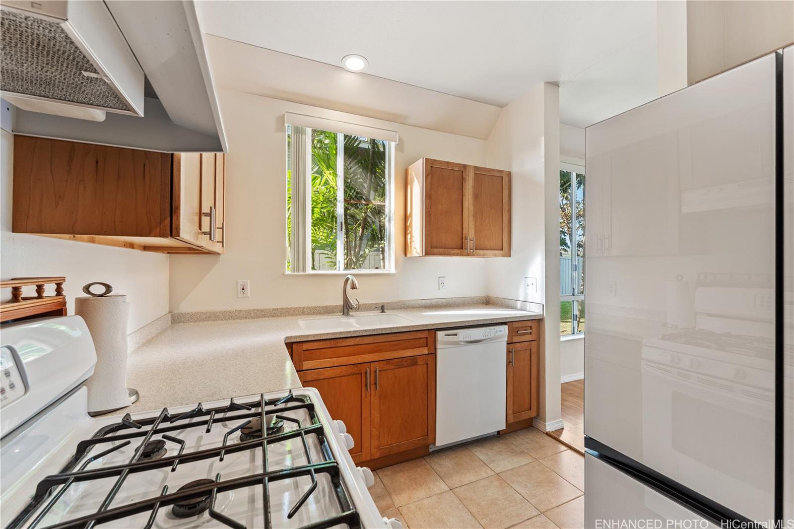 91-1058 Kekuilani Loop townhouse # 1501, Kapolei, Hawaii - photo 4 of 23