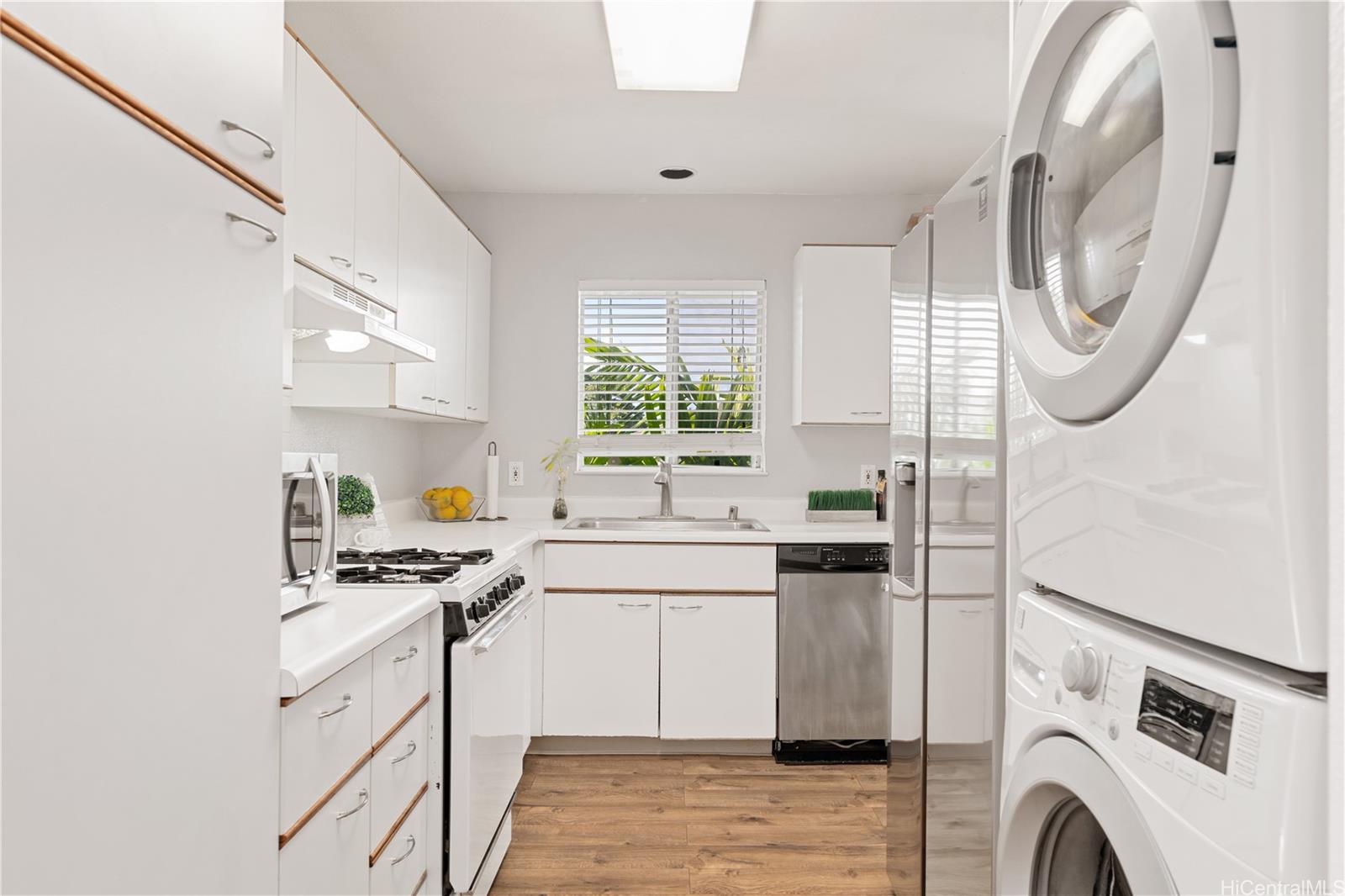 Villages of Kapolei townhouse # 205, Kapolei, Hawaii - photo 3 of 25