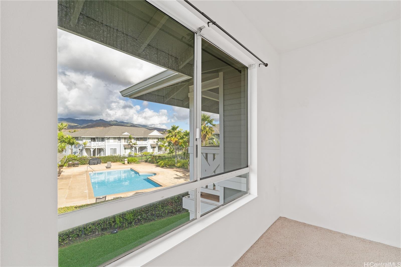 Villages of Kapolei townhouse # 205, Kapolei, Hawaii - photo 5 of 25