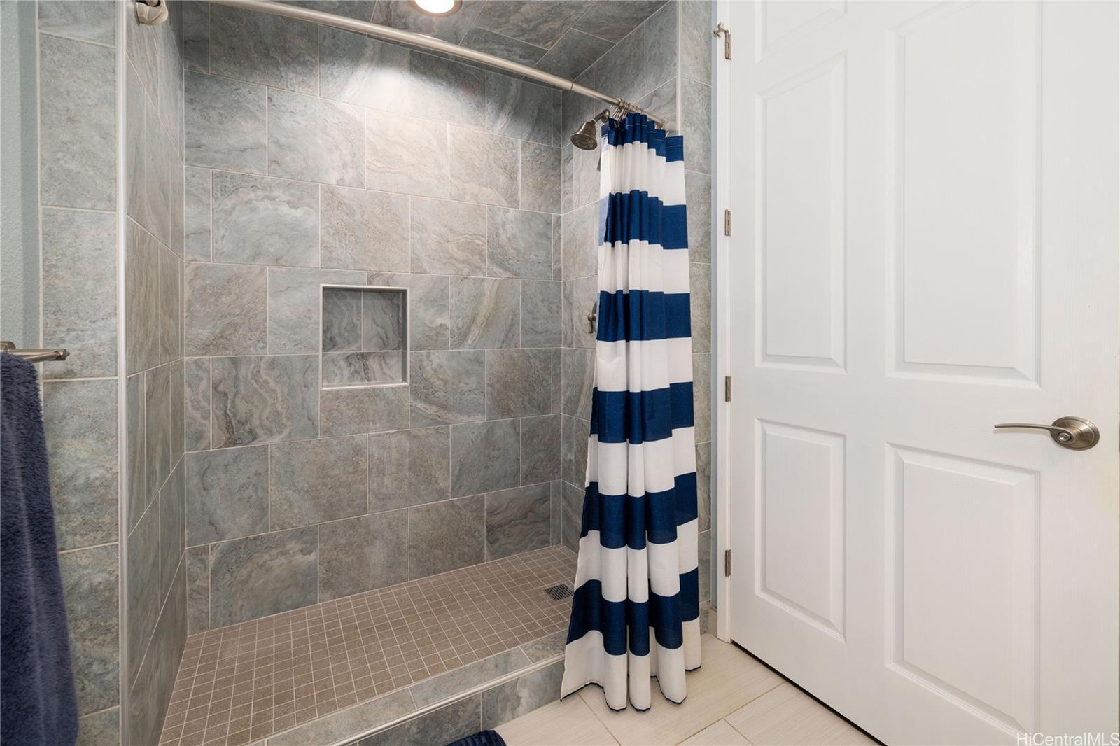 Villages of Kapolei townhouse # 302, Kapolei, Hawaii - photo 12 of 25