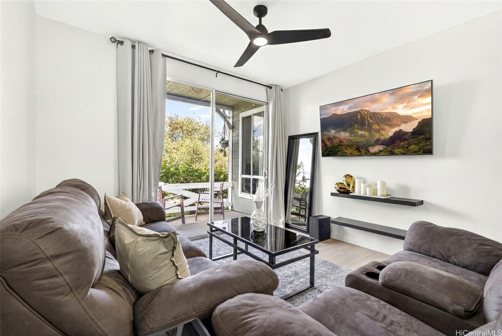 91-1058 Kekuilani Loop townhouse # 902, Kapolei, Hawaii - photo 3 of 25